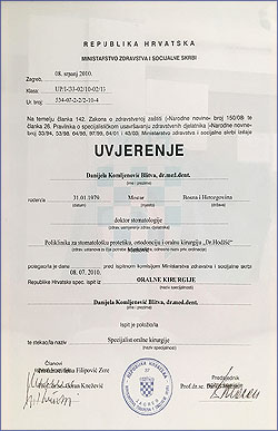 Diploma Daniela Komljenovic Zahnärztin in Poliklinik Adriatic Dent in Rovinj